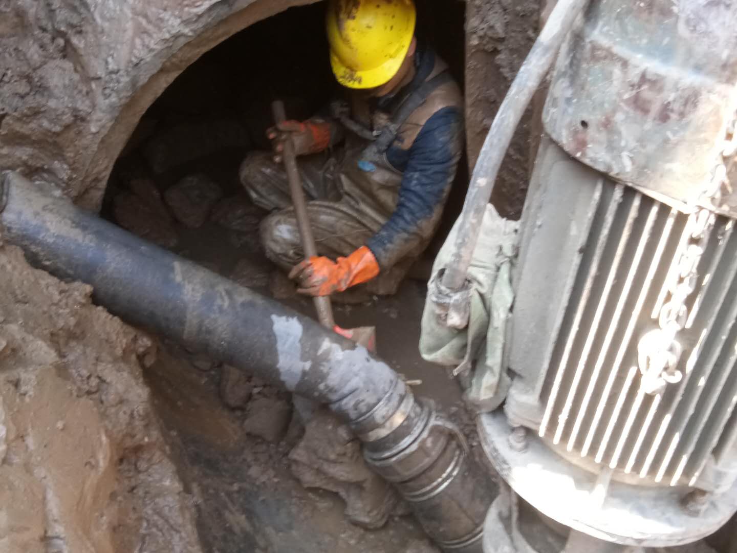 望牛墩镇管道清淤